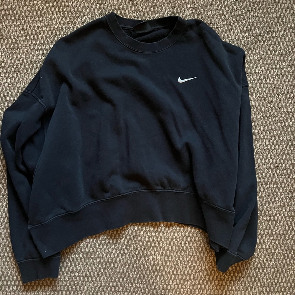 Nike sweatshirt